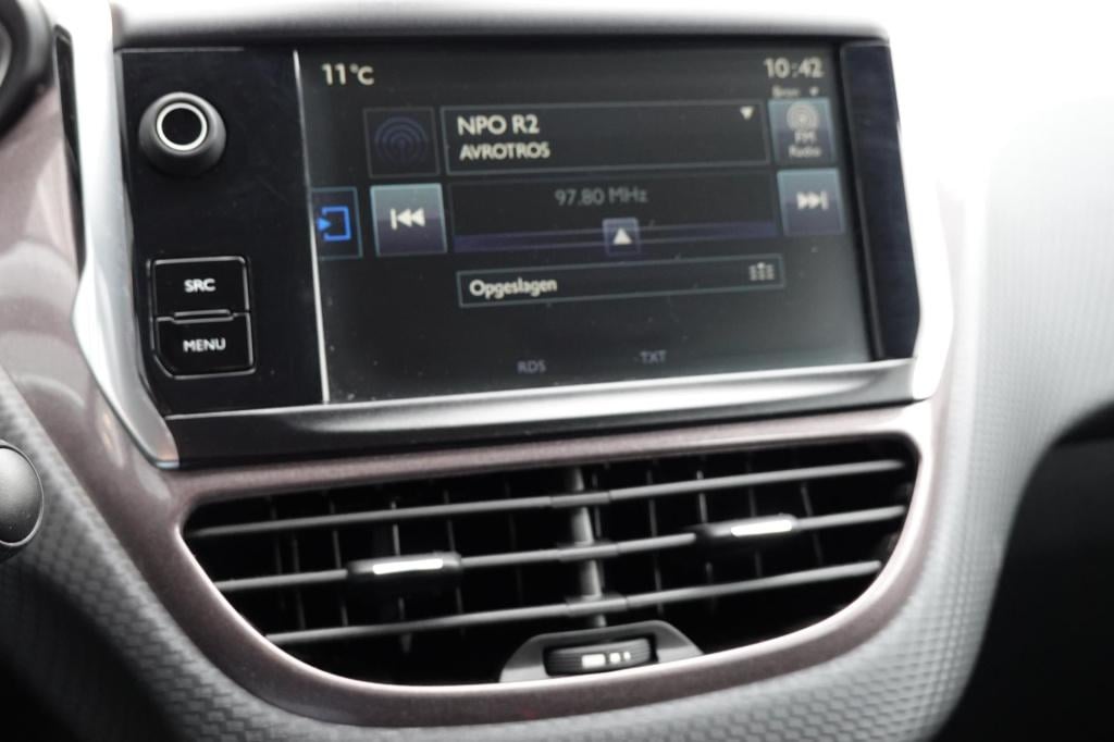 Peugeot 2008 1.6 vti active