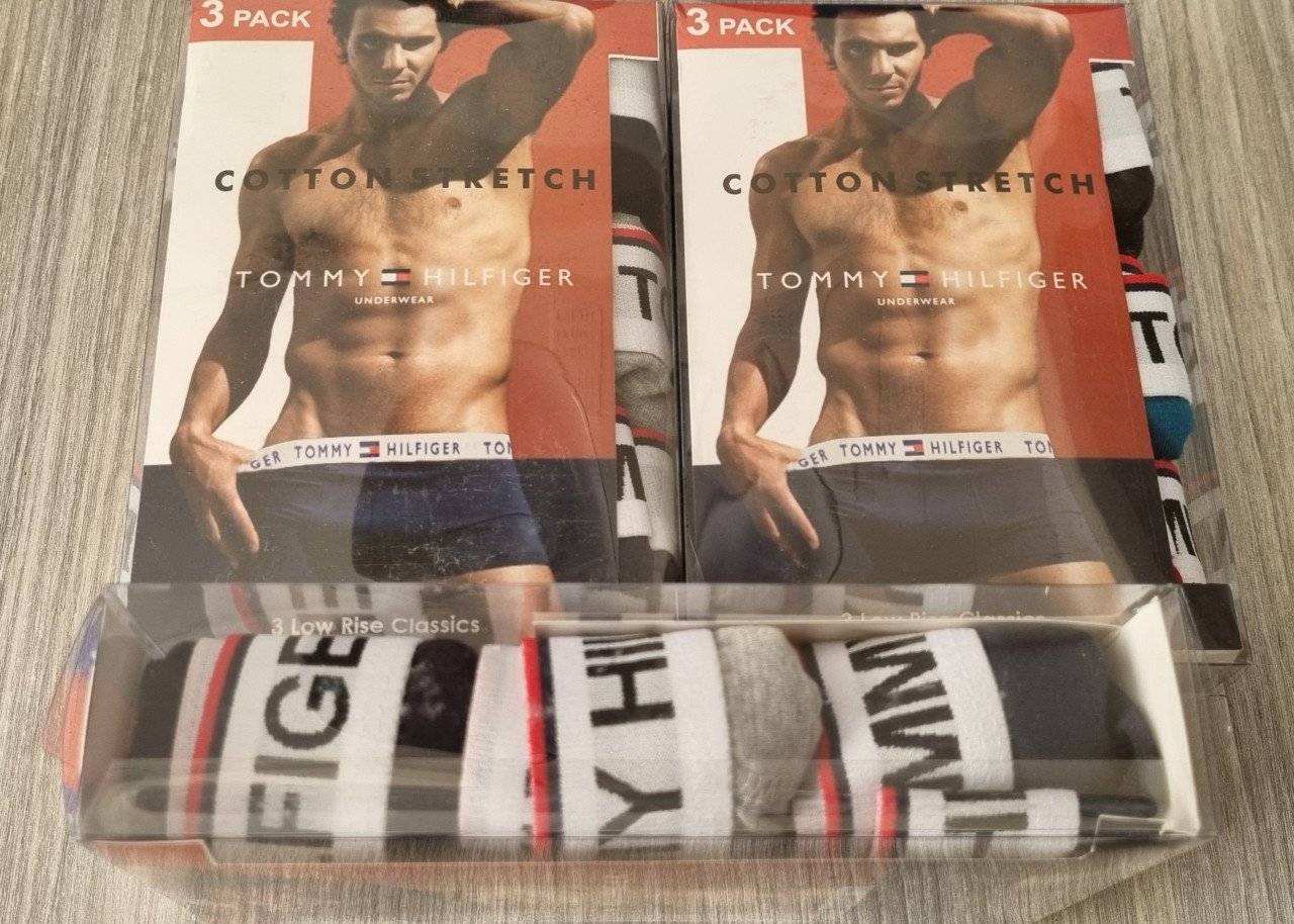 Boxers 3 in Box Tommy Hilfiger 2 Boxen 25 Euro