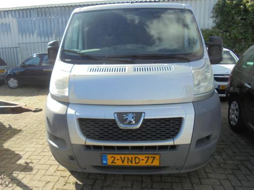 Peugeot Boxer 330 L1H1 uit 2010 Met motor schade ( rijd baar ) 224.651 Km