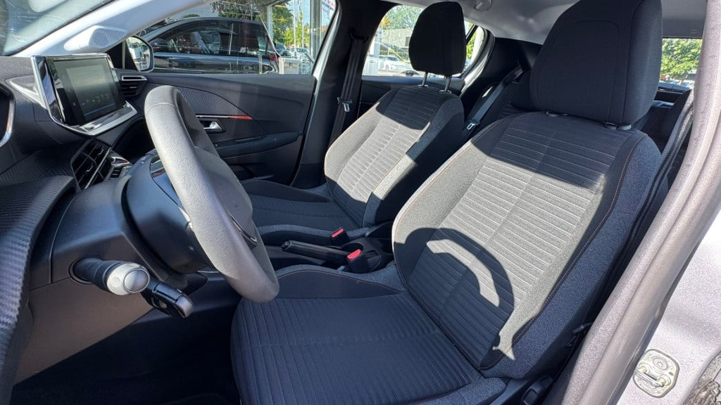 Peugeot 208 1.2 puretech active pack