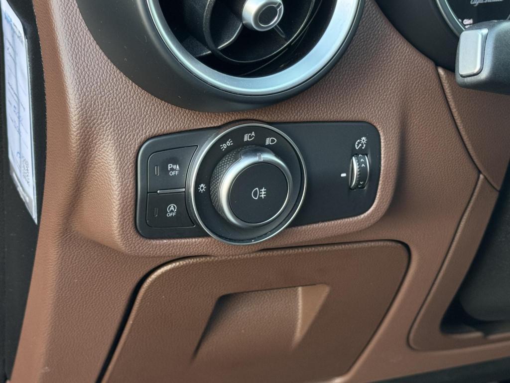 Alfa Romeo Stelvio 2.0 t awd super veloce interieur nl-auto + afneembare tr