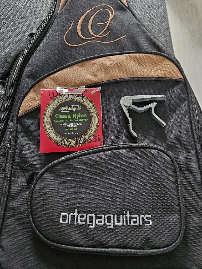 Ortega Feel Series RCE159SN Slim Neck Naturel Met Gigbag