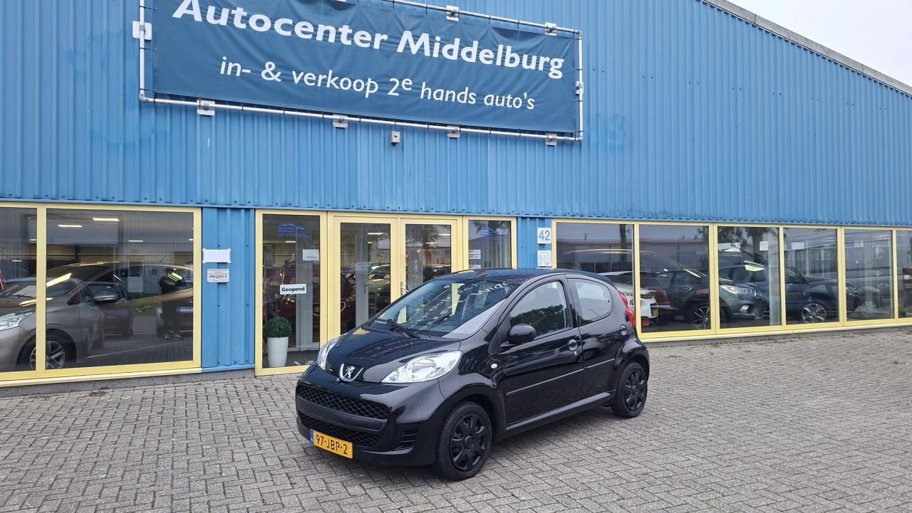 Peugeot 107 1.0 12v Sublime 5deurs bj: 2009 airco apk 2027