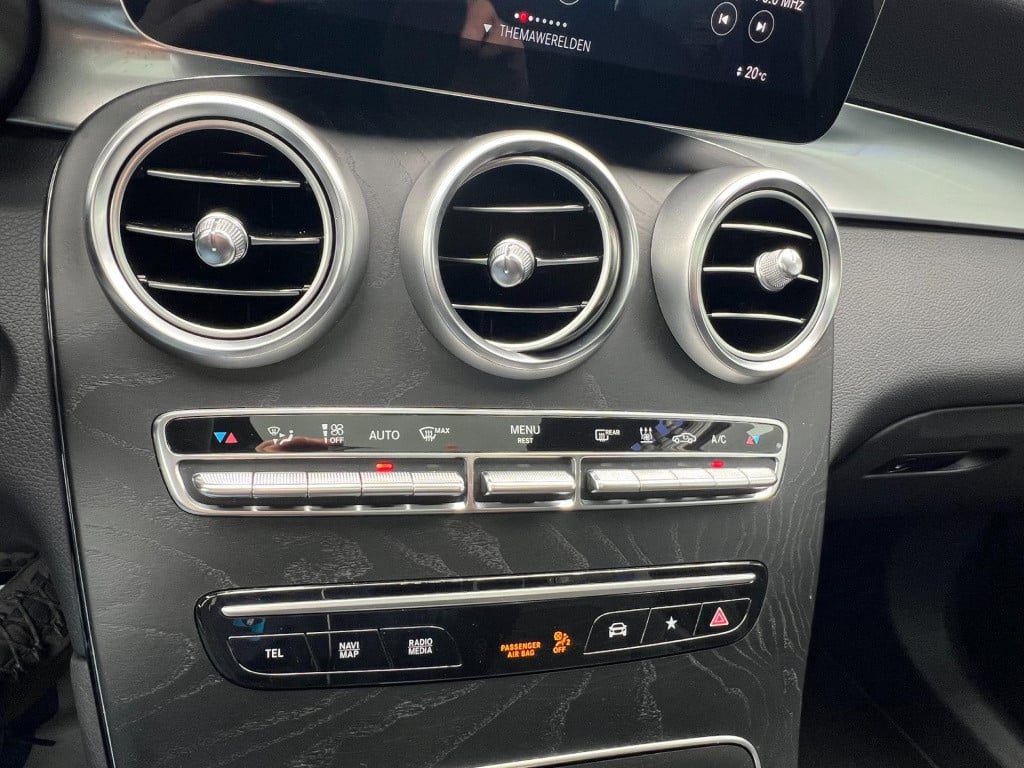 Mercedes-Benz Glc 300de 4matic business solution amg, trekhaak, panoramadak