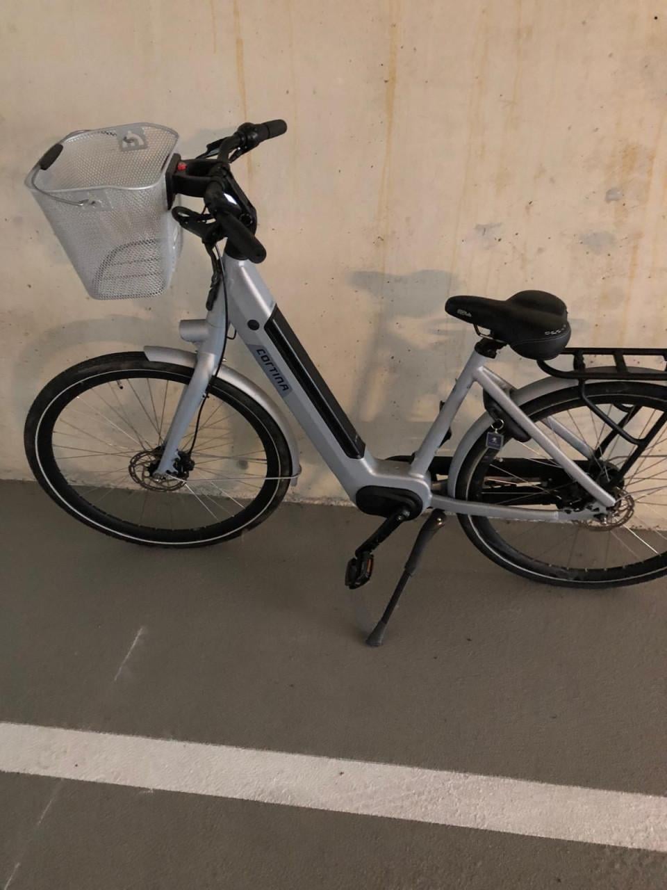 Cortina electrische fiets met slechts 156 km op de teller