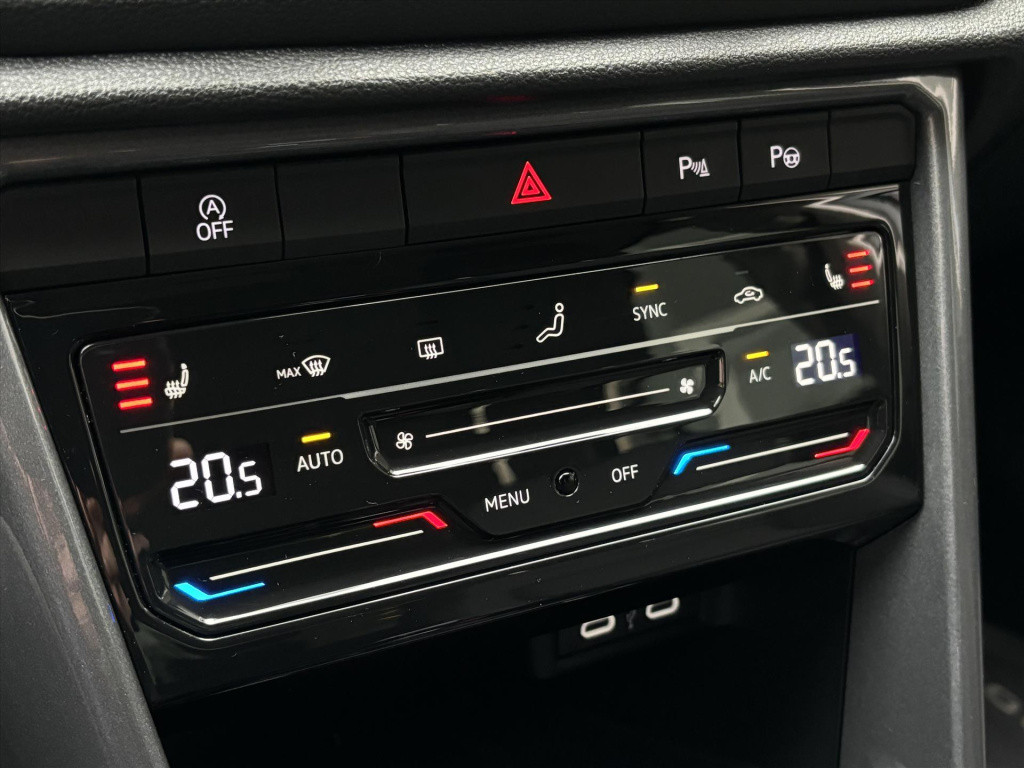 Volkswagen T-roc 1.5 tsi 150pk 7-dsg| carplay| camera| climate |virtual coc