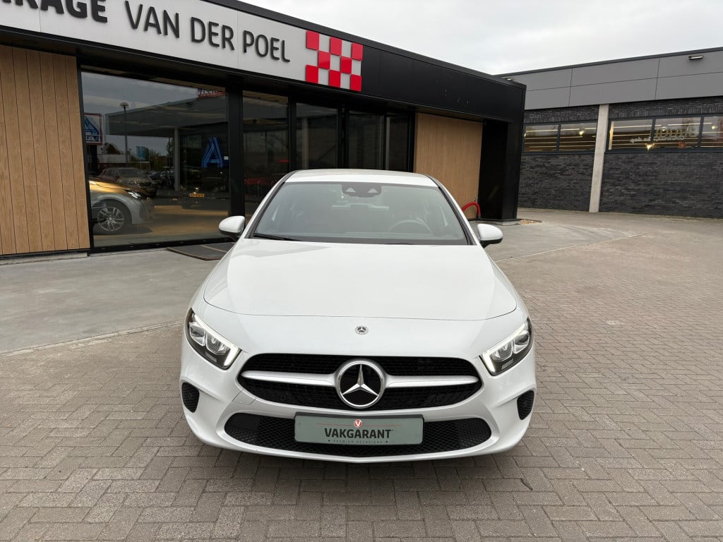 Mercedes-Benz A-Klasse 250 e business solution luxury limited