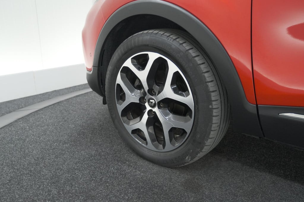 Renault Captur tce 150 edc intens | trekhaak | camera | dodehoekdetectie | 