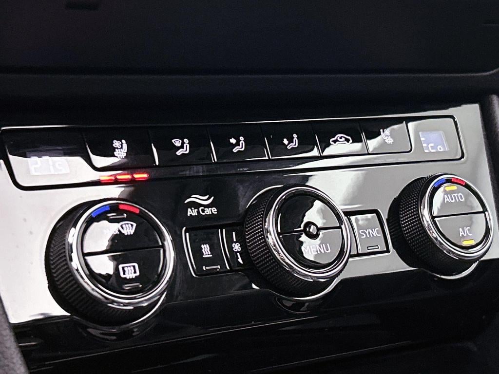 Skoda Superb 1.4 tsi iv dsg laurin & klement combi | automaat | vol-leder |