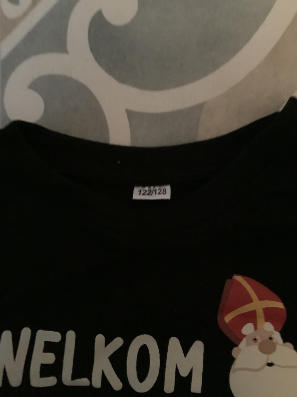 Sinterklaas shirts, maat 122/128. Valt als 116/122