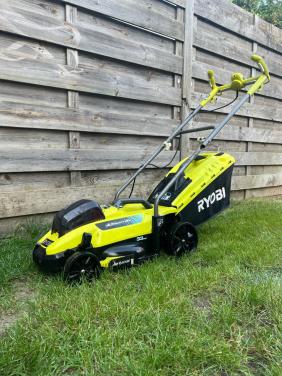 Ryobi accu grasmaaier