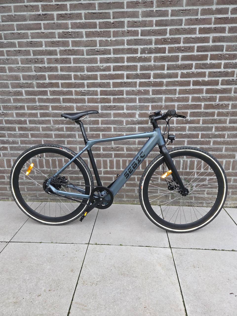 SEBIC BEF-700C electrische racefiets met automatische versnelling