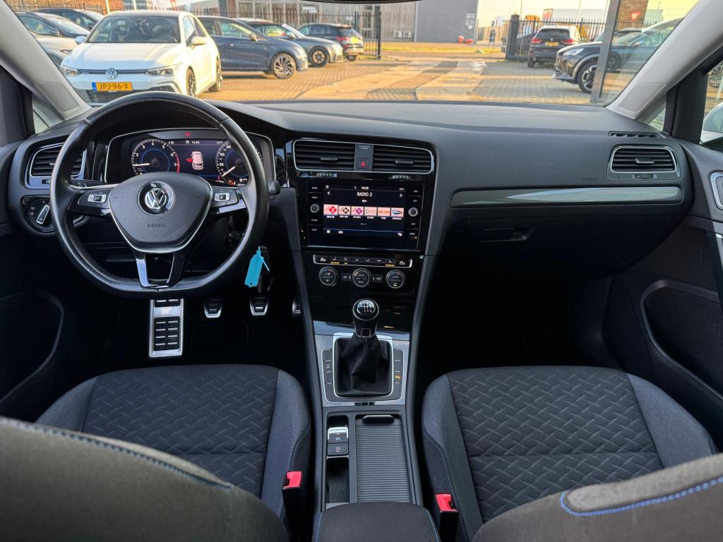 Volkswagen Golf 1.0 tsi join * virtual cockpit * navigatie * stoelverwarmin