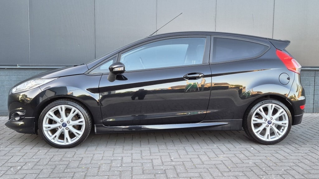 Ford Fiesta 1.0 ecoboost. sport*navi*airco*pdc*lmv*nap*