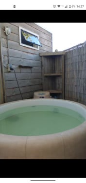 Softub jacuzzi