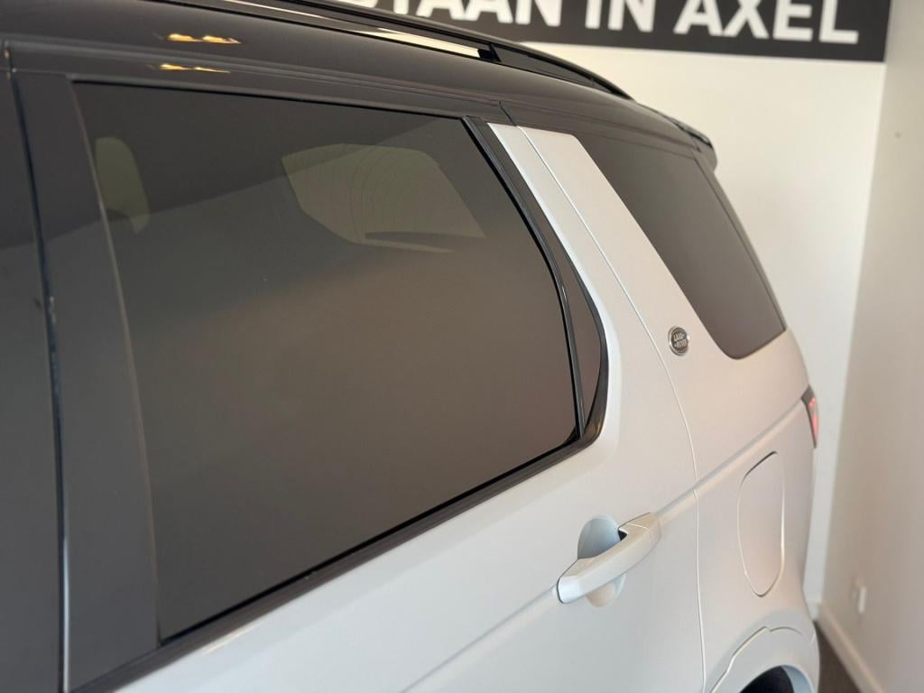 Land Rover Discovery p300e 1.5 r-dynamic s