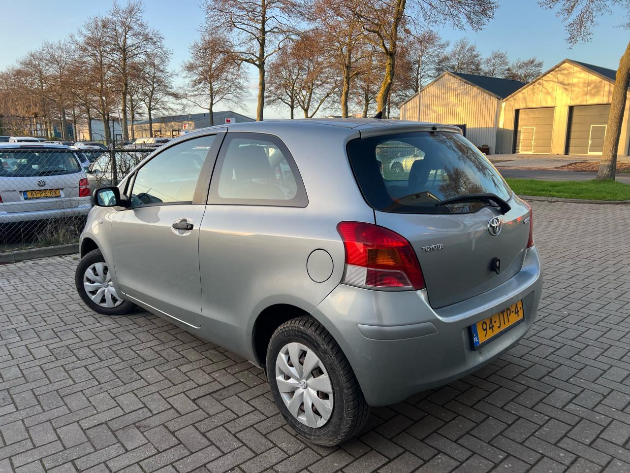 Toyota Yaris 1.0 VVTi Acces Vol Jaar Apk