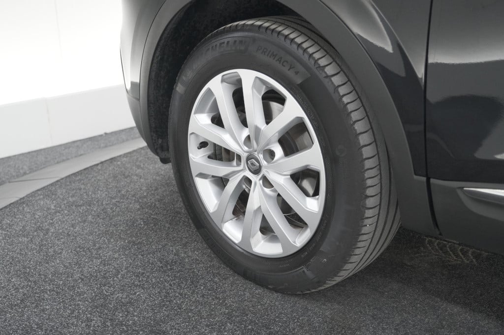 Renault Kadjar tce 130 edc intens | trekhaak | navigatie | parkeersensoren 