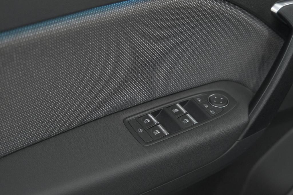 Renault Captur mild hybrid 160 edc techno | pack winter | camera | adaptiev