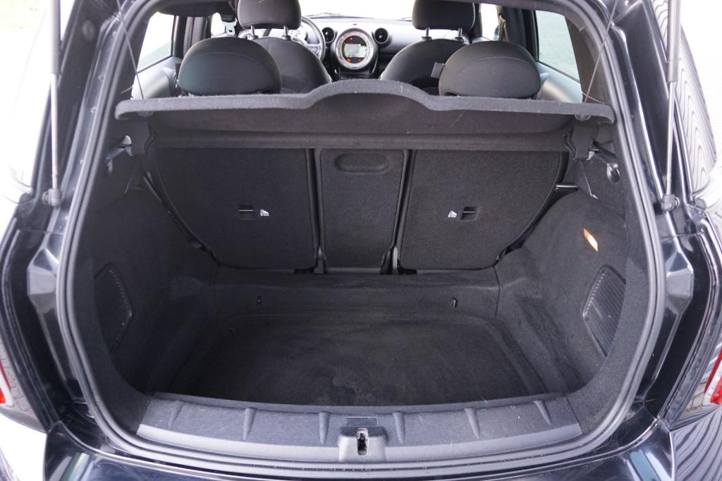 Mini Countryman mini 1.6 one business line airco / navi / cruise / parkeers