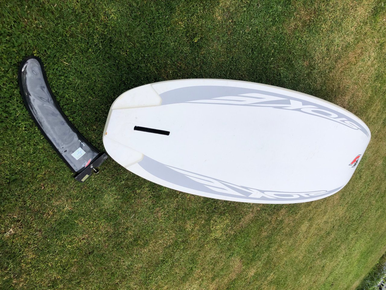 Mooie windsurf set compleet, 2 zeilen.