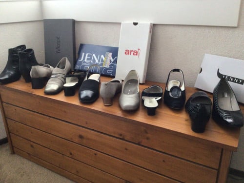 Div. Schoenen (maten 41 en 41 1/2 ) voor 5 euro per paar.