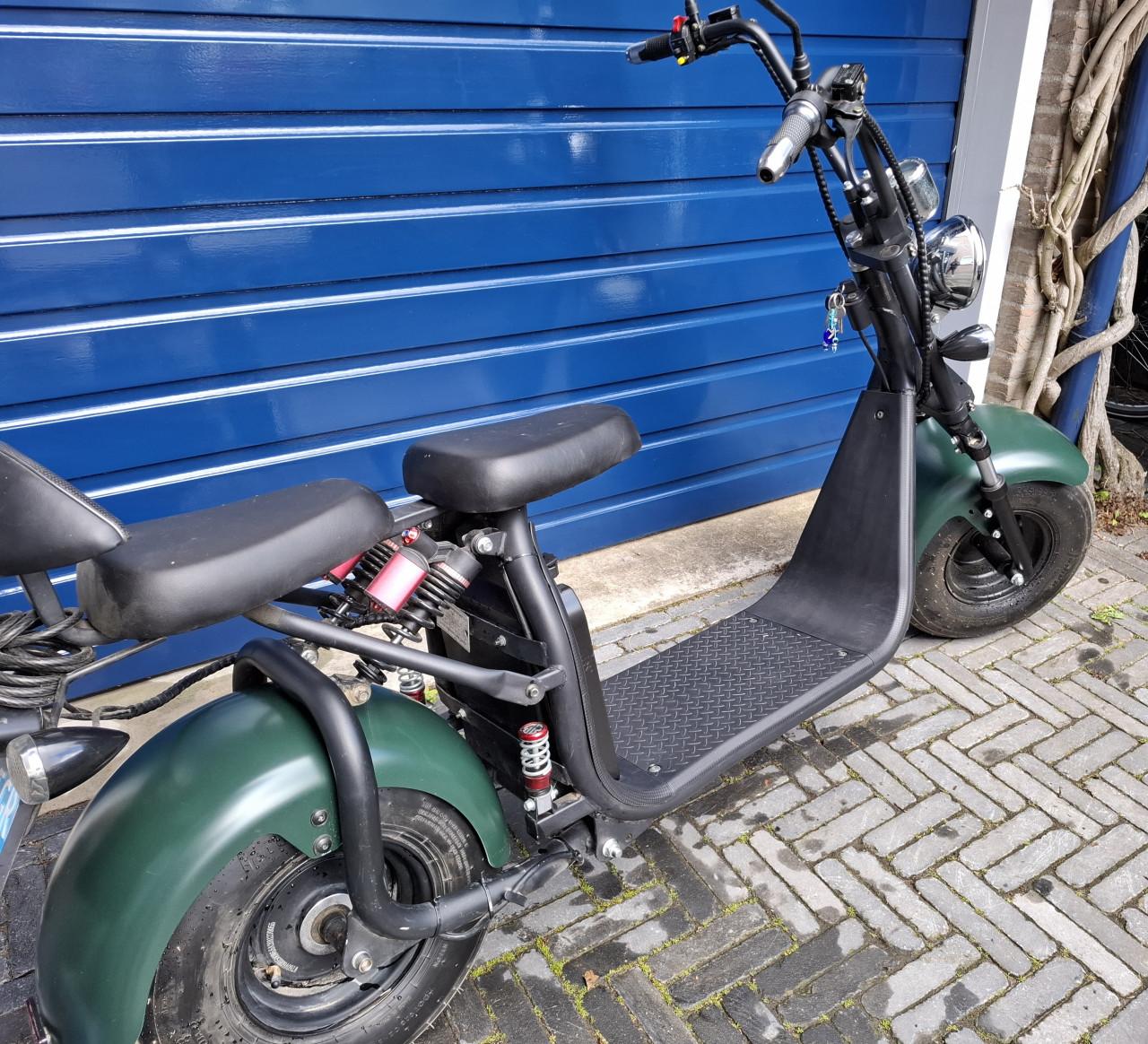 Twee mooie E-choppers per stuk 699 euro twee voor 1250 euro