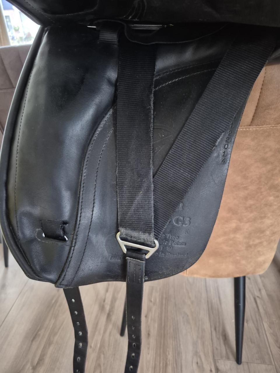 Dressuurzadel Anatomica Cygnus short roll, 18 inch