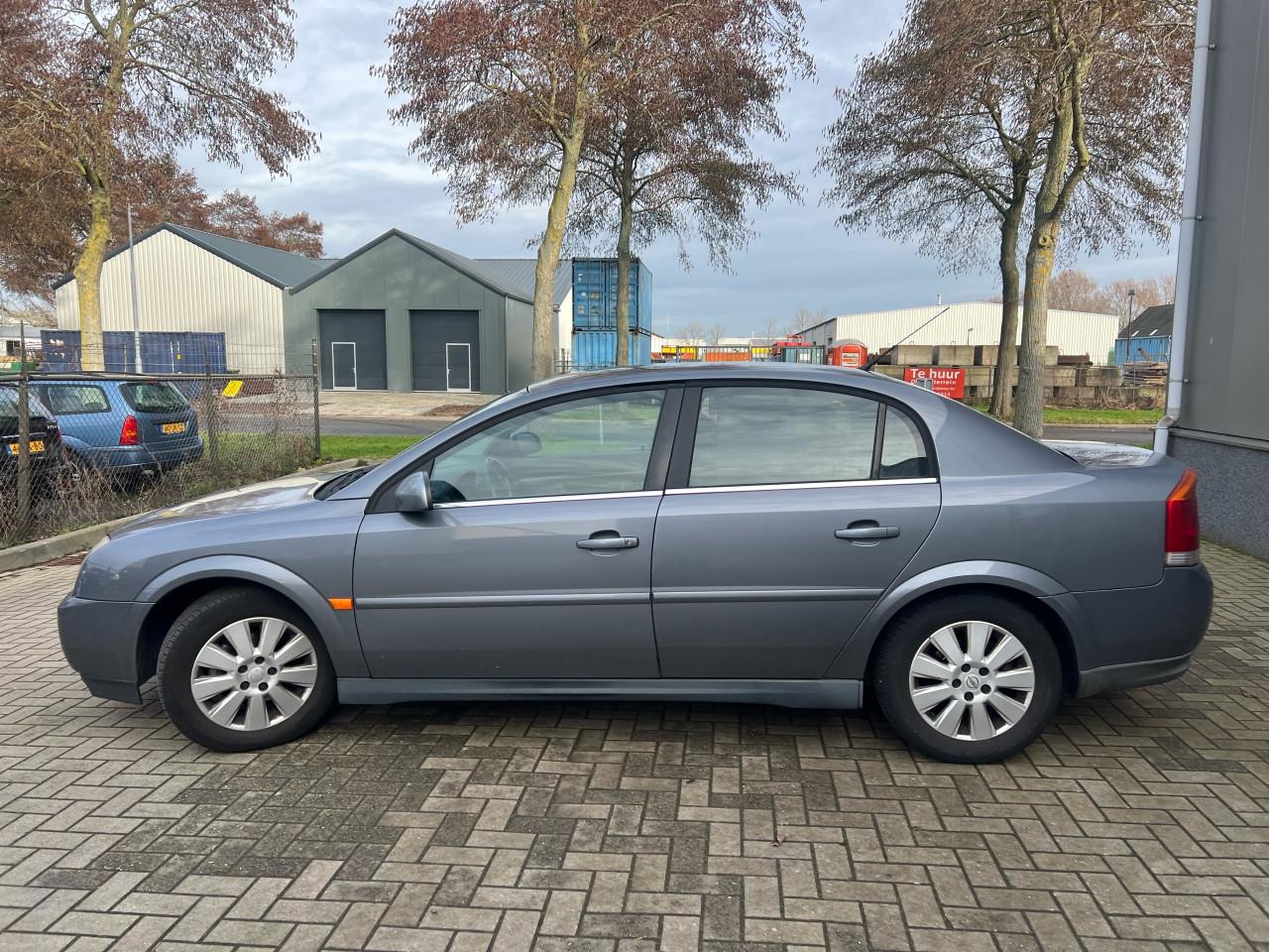 Opel Vectra 1.8-16V Elegance Vol Jaar Apk
