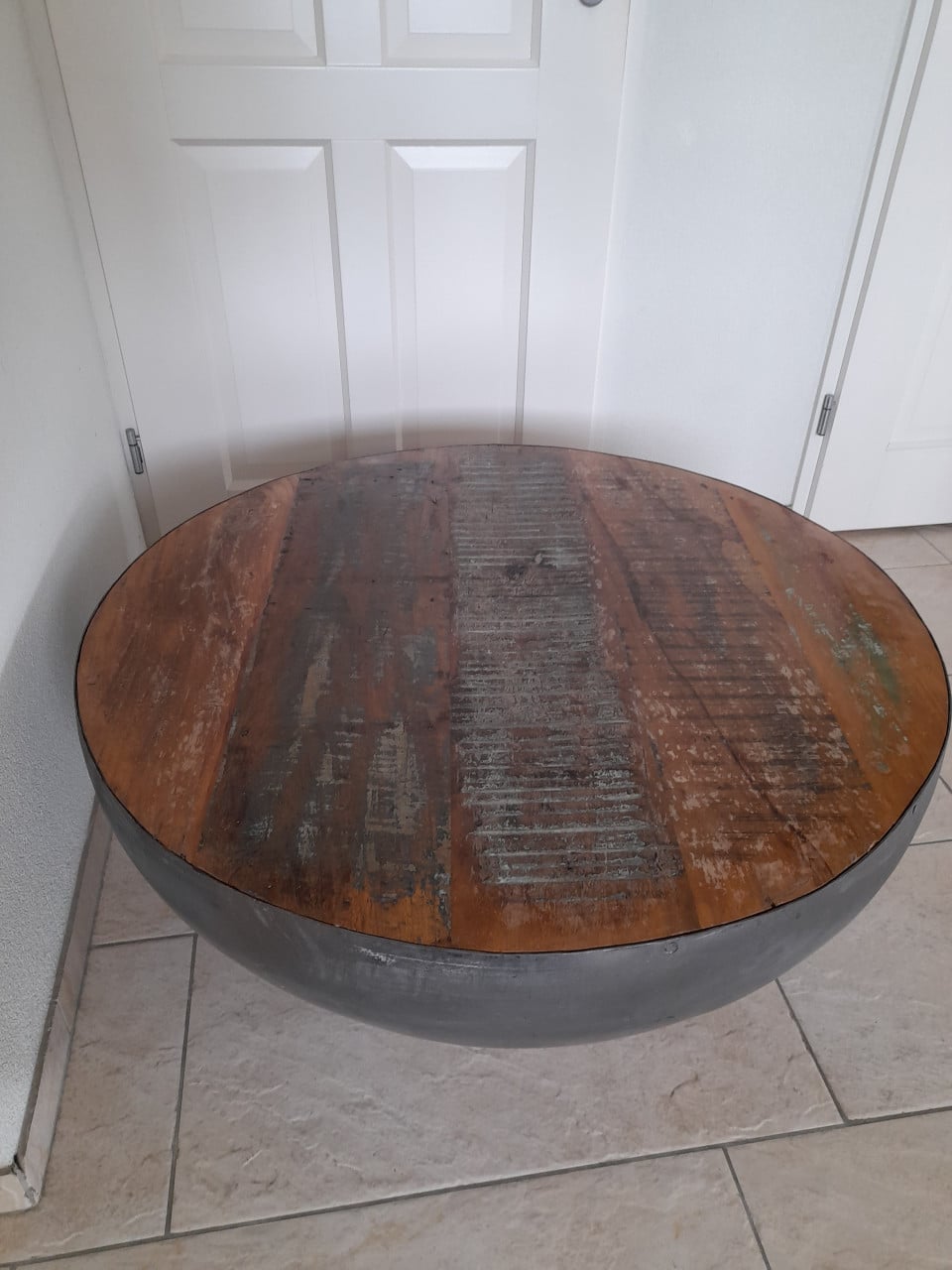 Super gave  design salon tafel 90 x 40H ( in goede nette staat)