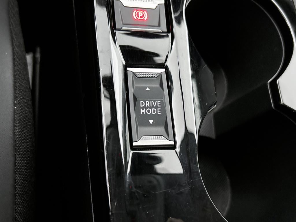 Peugeot 208 100 pk allure | rijklaar | navigatie | keyless entry | dodehoek