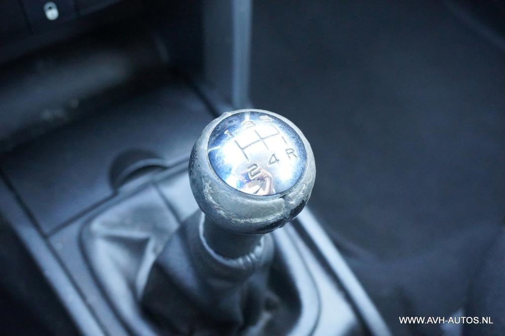 Peugeot 207 1.4 vti xs