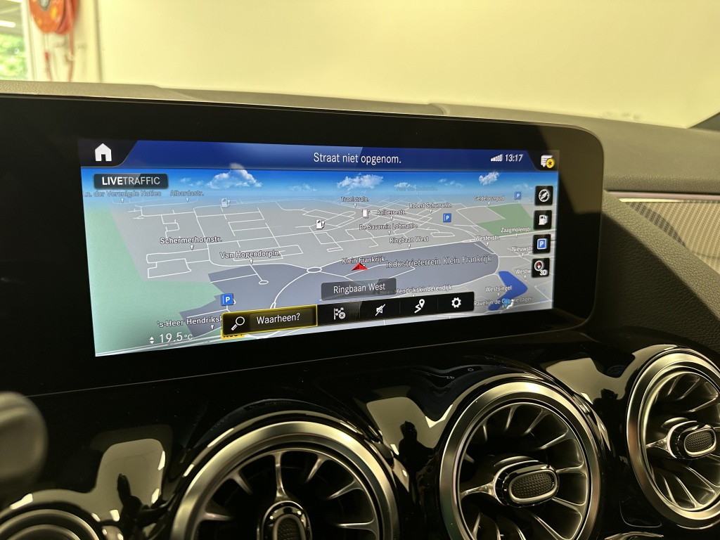 Mercedes-Benz Gla-klasse 250 e amg line | distronic | trekhaak | multibeam 