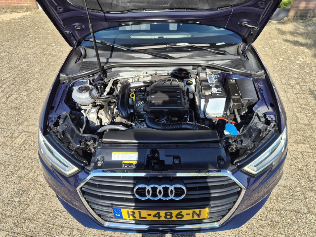 Audi A3 sportback 1.0 tfsi sport lease edition