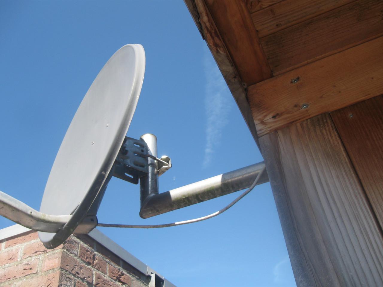 Satelietschotel + Ontvanger