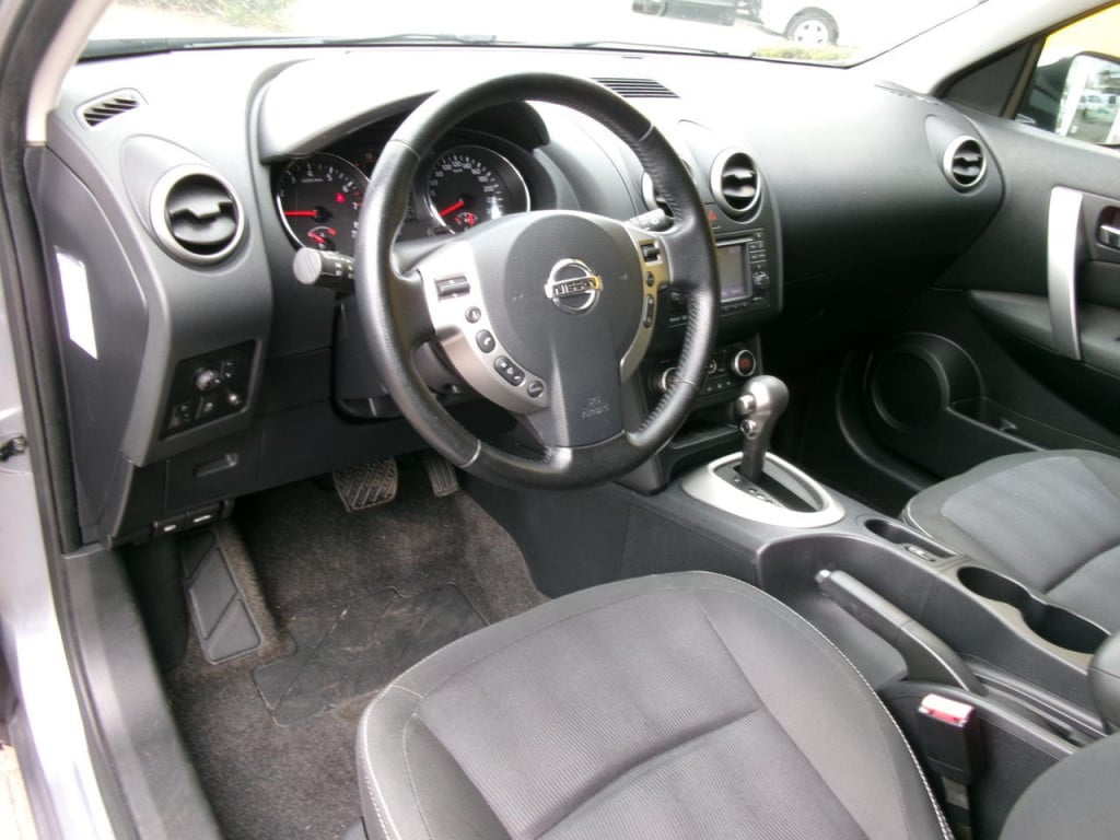 Nissan Qashqai 1.6 acenta airco, nav., camera, trekhaak, pdc