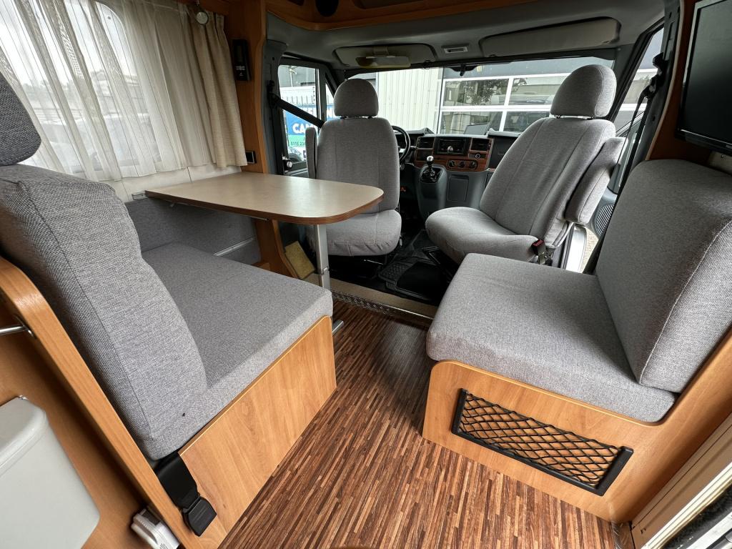 Hymer Onbekend hv 562 compacte hymer van | half-integraal met lengtebedden 