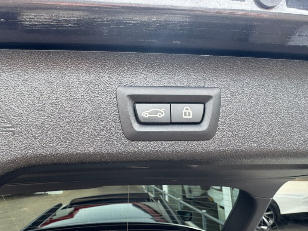 BMW 5 Serie touring 530e high executive