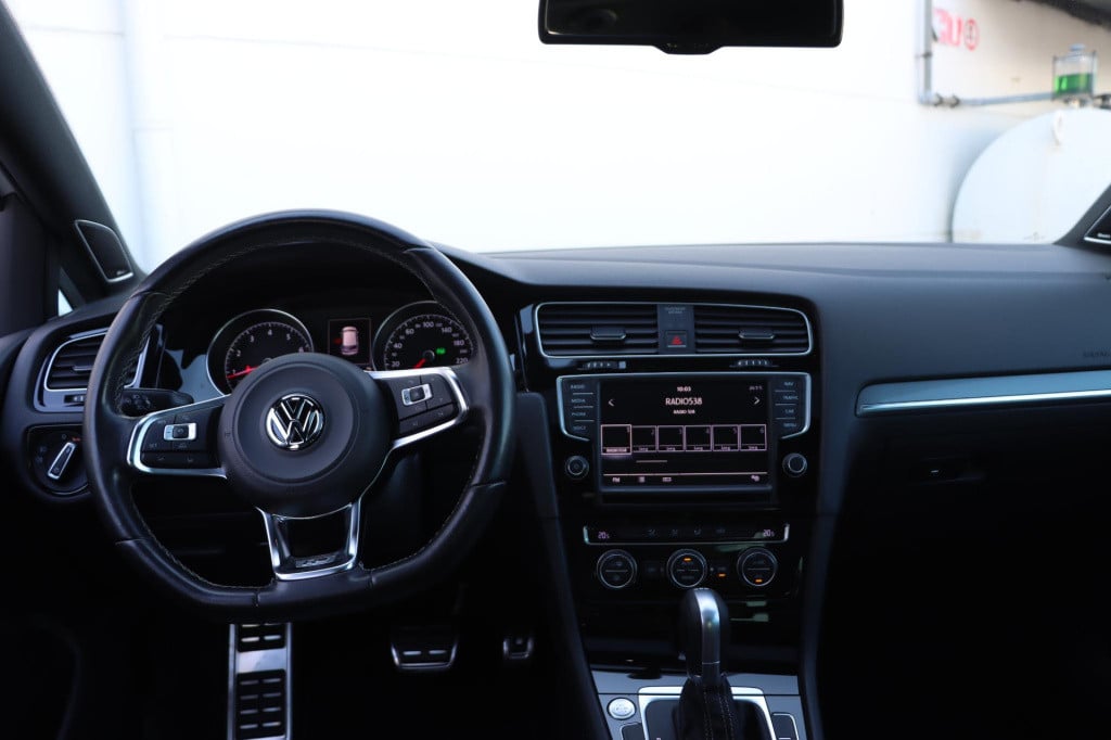 Volkswagen Golf 1.4 tsi act highline r-line 150pk dsg7