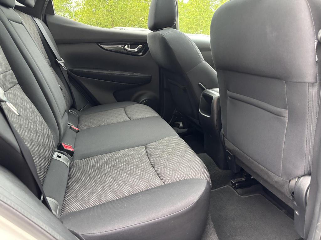 Nissan Qashqai 1.2 connect edition