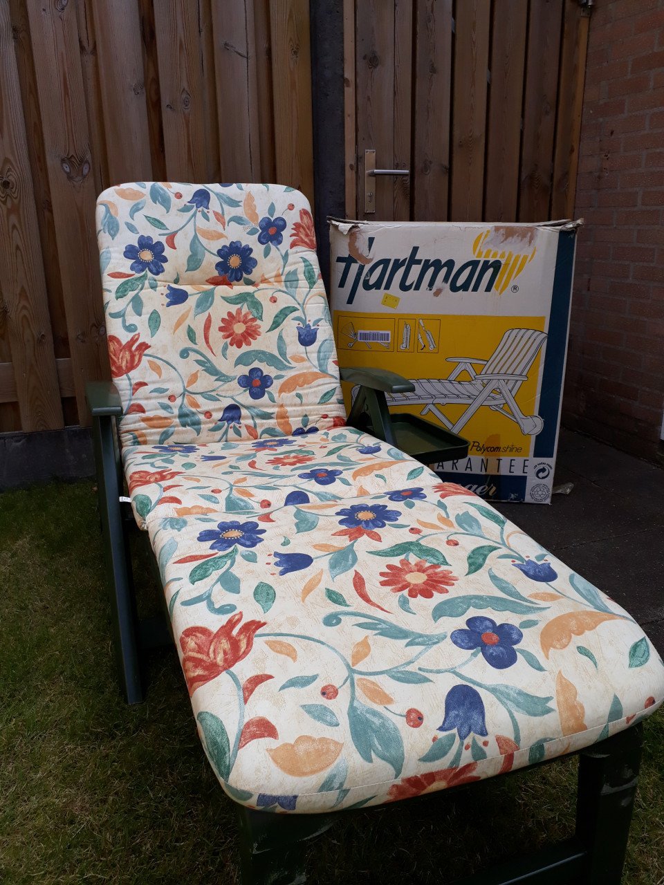 Ligbed Hartman met bijpassend ligkussen