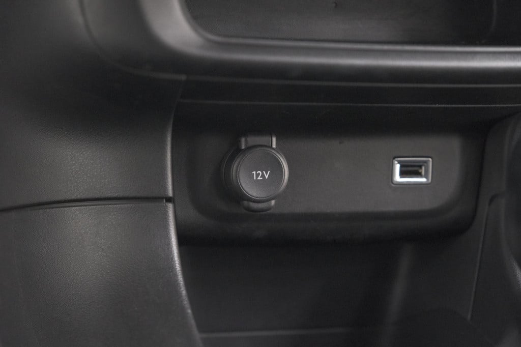 Citroen C3 puretech 82 feel edition | parkeersensoren | apple carplay | sto