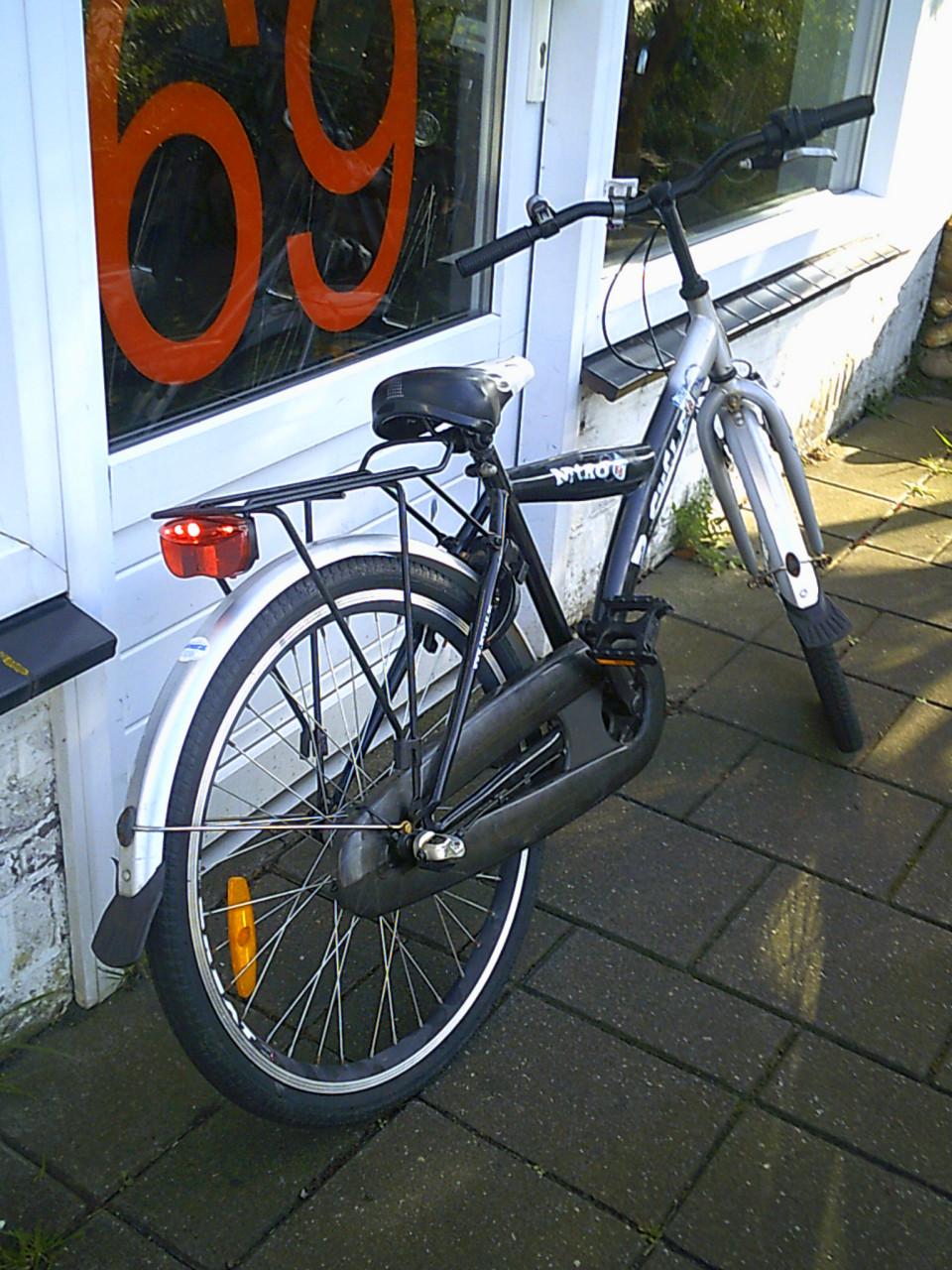 Gebruikte 2 Cycle Nitro Jongensfiets 24" Remnaaf 3 versnellingen