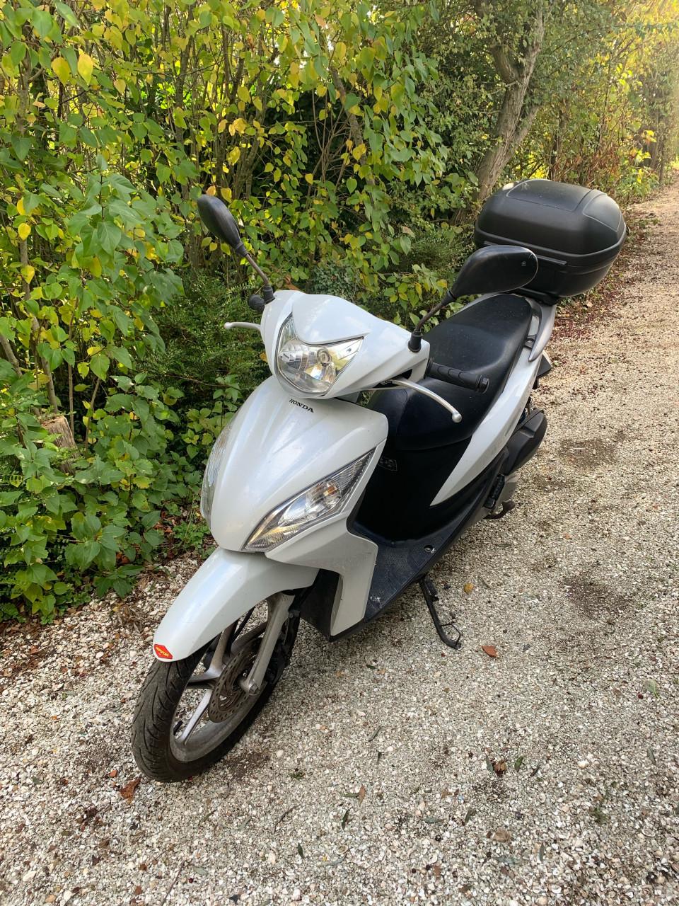 Honda Vision scooter