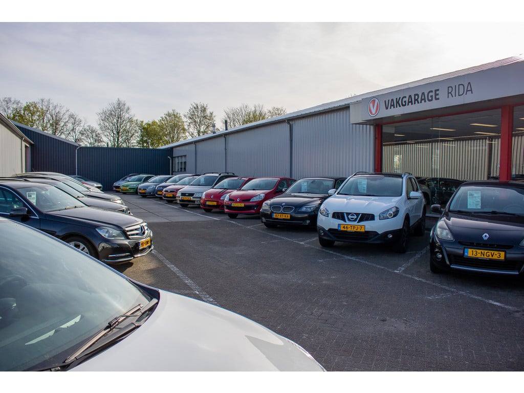 Opel Vivaro 2.5cdti | rolstoelbus | 9 persoons