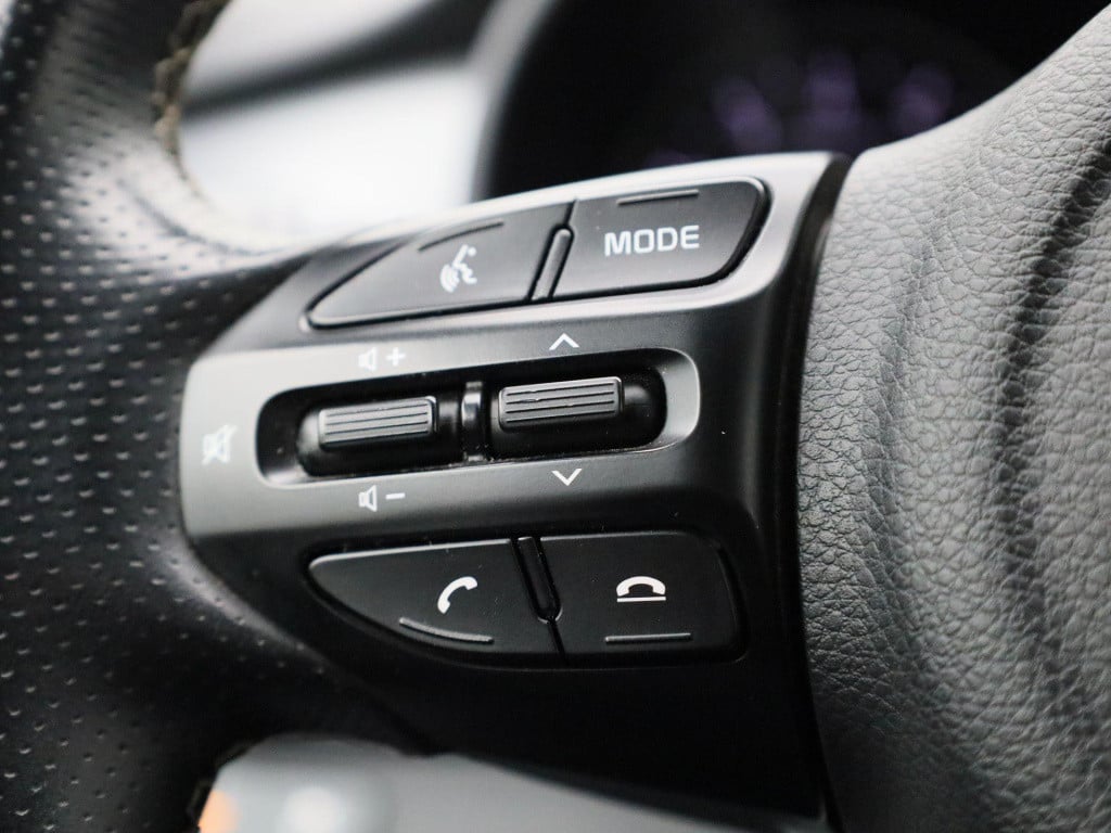 Kia Stonic 1.0 t-gdi mhev black edition | navigatie | apple carplay / andro