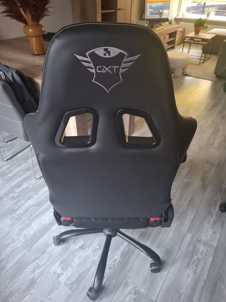 Gaming chair
