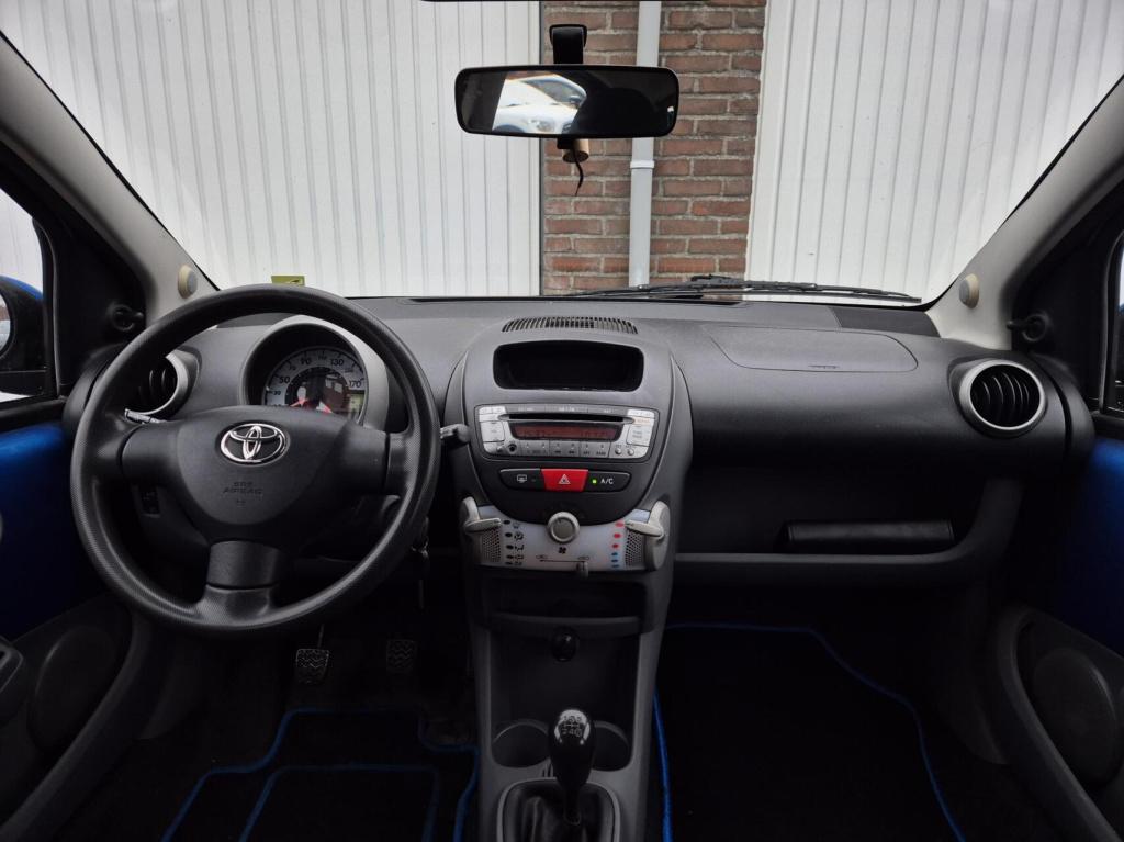 Toyota Aygo 1.0-12v comfort / origineel nl / 5-deurs / airco