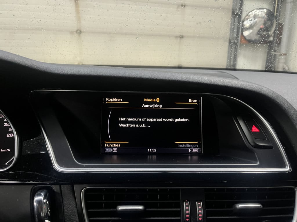 Audi A5 cabriolet 1.8 tfsi automaat s-line | leer | 19'' | nekverwarming