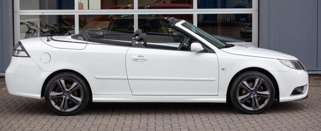 Saab 9-3 cabrio 1.8t vector tx uitgevoerd